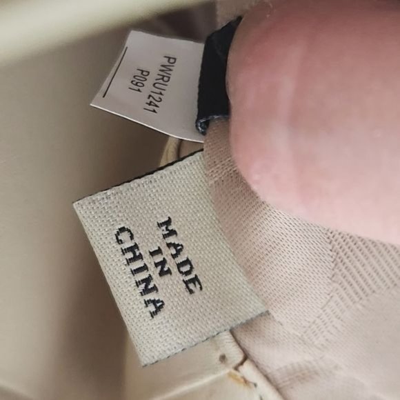 Kate Spade Wallet Pouch Patent Leather  Logo Zip - Picture 10 of 12